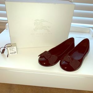 NWT Burberry Patent Leather Flats (Kids)
